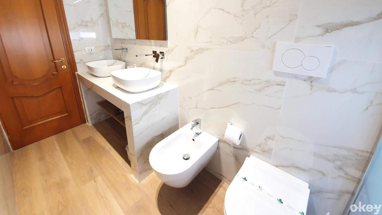 Twin Room Apulia Accommodation - Bari Policlinico Екстер'єр фото