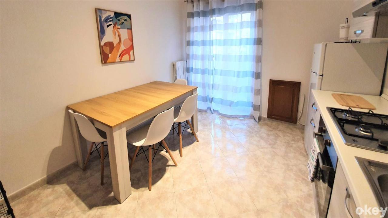 Twin Room Apulia Accommodation - Bari Policlinico Екстер'єр фото